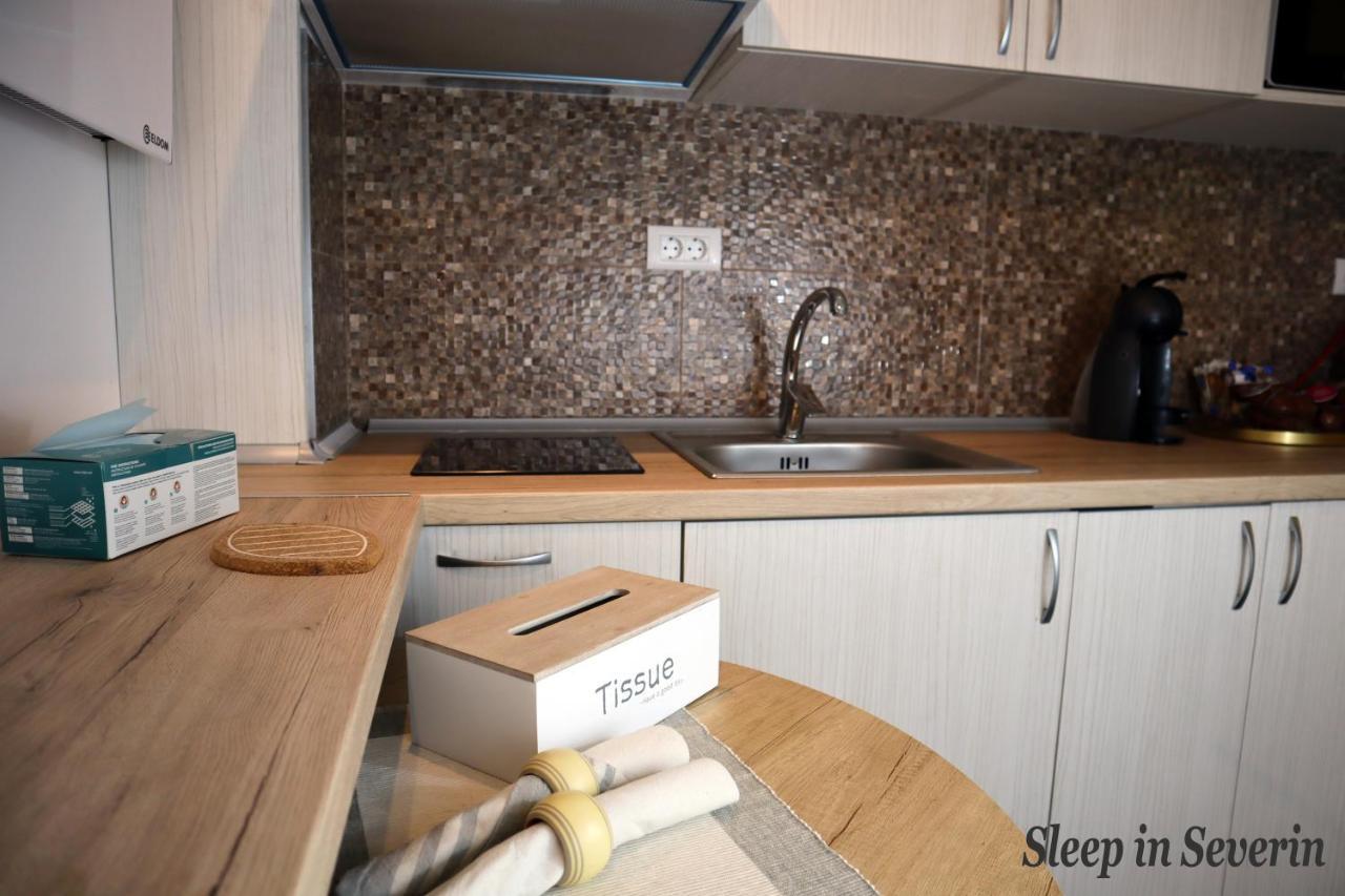 Apartament Ultracentral 2 드로베타 투르누 세베린 외부 사진