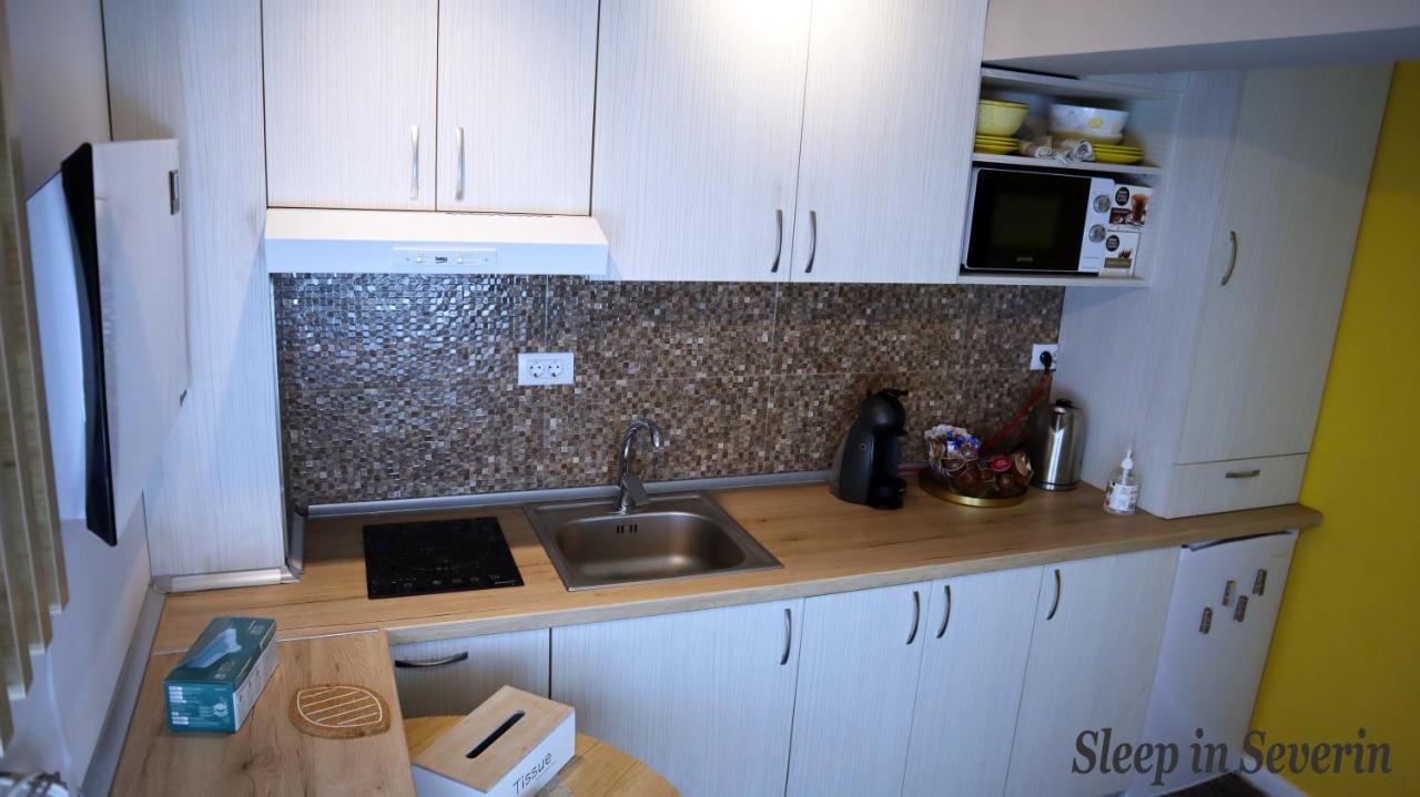 Apartament Ultracentral 2 드로베타 투르누 세베린 외부 사진